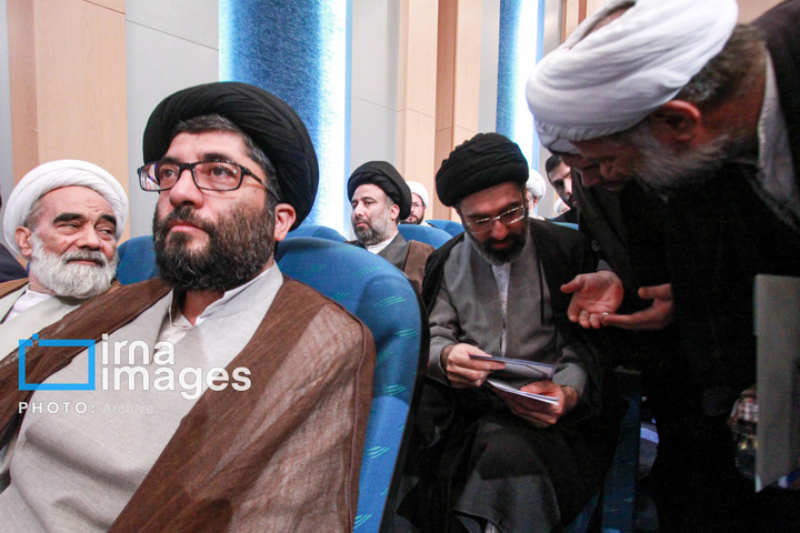 آیت الله سید مجتبی حسینی خامنه‌ای سومین رهبر جمهوری اسلامی ایران