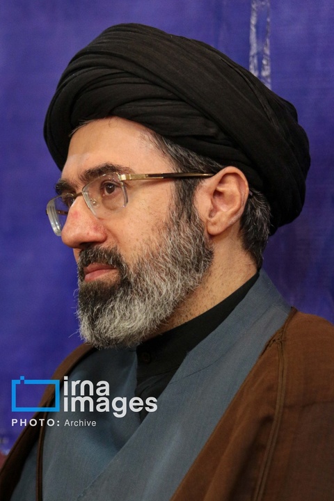 آیت الله سید مجتبی حسینی خامنه‌ای سومین رهبر جمهوری اسلامی ایران