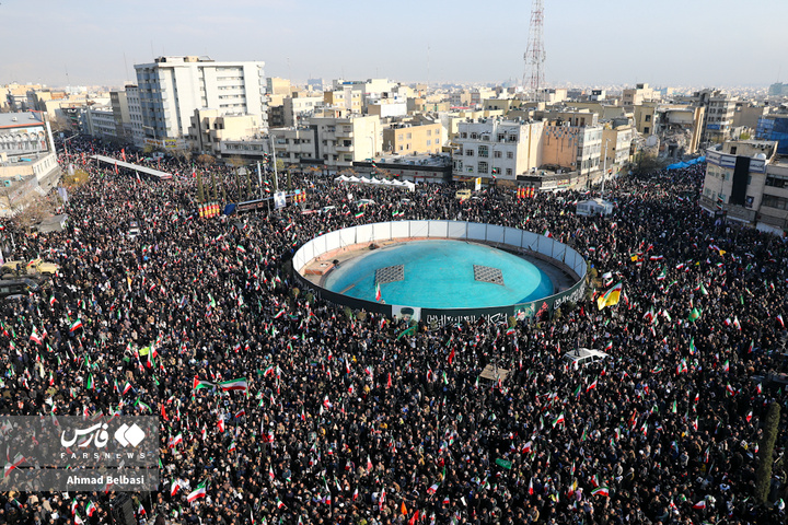 بیعت مردم تهران با سومین رهبر انقلاب