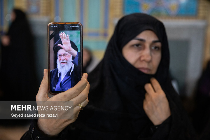 اجتماع دانش آموزان آران وبیدگل در محکومیت تجاوز آمریکا ورژیم صهیونیستی