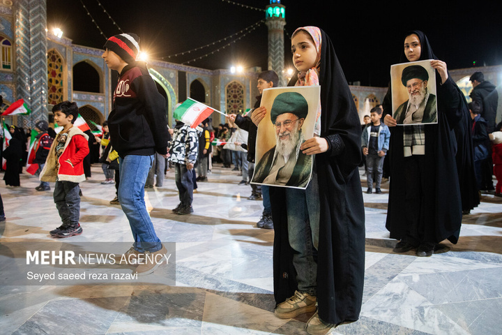 اجتماع دانش آموزان آران وبیدگل در محکومیت تجاوز آمریکا ورژیم صهیونیستی