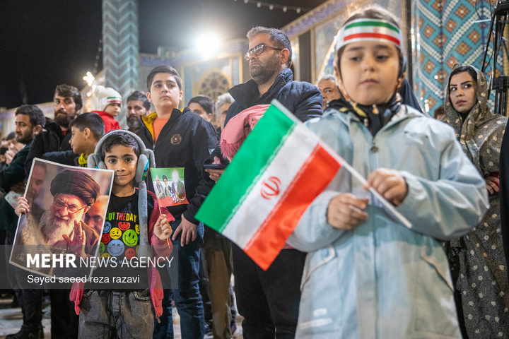 اجتماع دانش آموزان آران وبیدگل در محکومیت تجاوز آمریکا ورژیم صهیونیستی