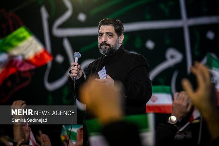 احیای شب نوزدهم ماه مبارک رمضان در میدان باغ‌فیض تهران