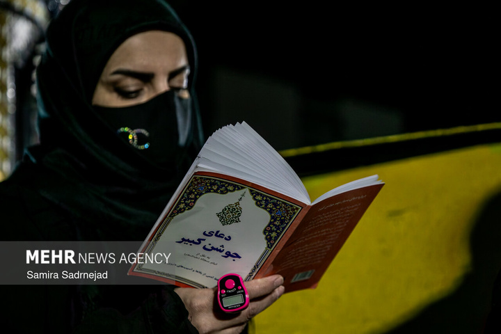 احیای شب نوزدهم ماه مبارک رمضان در میدان باغ‌فیض تهران