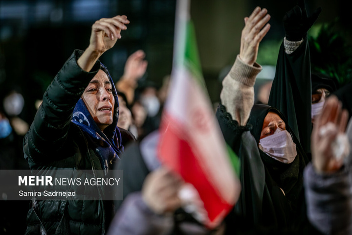 احیای شب نوزدهم ماه مبارک رمضان در میدان باغ‌فیض تهران
