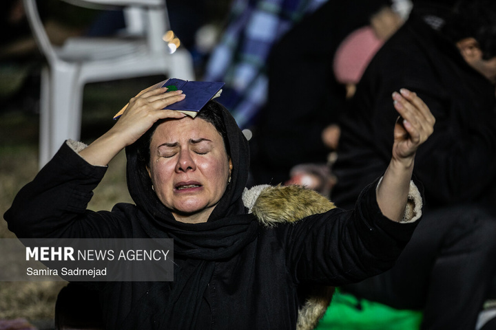 احیای شب نوزدهم ماه مبارک رمضان در میدان باغ‌فیض تهران