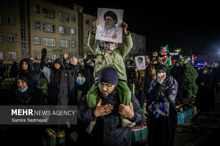 احیای شب نوزدهم ماه مبارک رمضان در میدان باغ‌فیض تهران