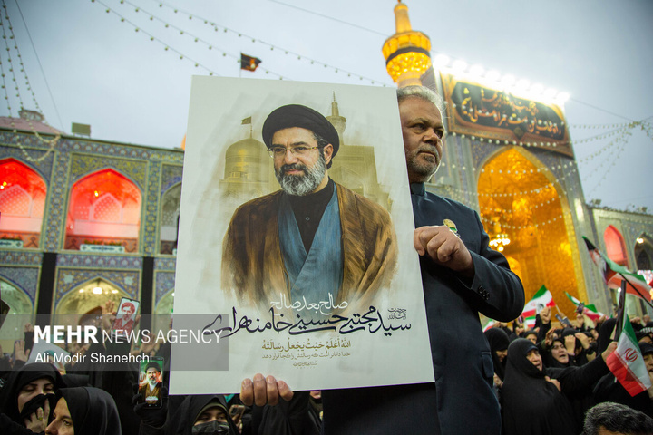 بیعت مردم سراسر کشور با سومین رهبر انقلاب اسلامی