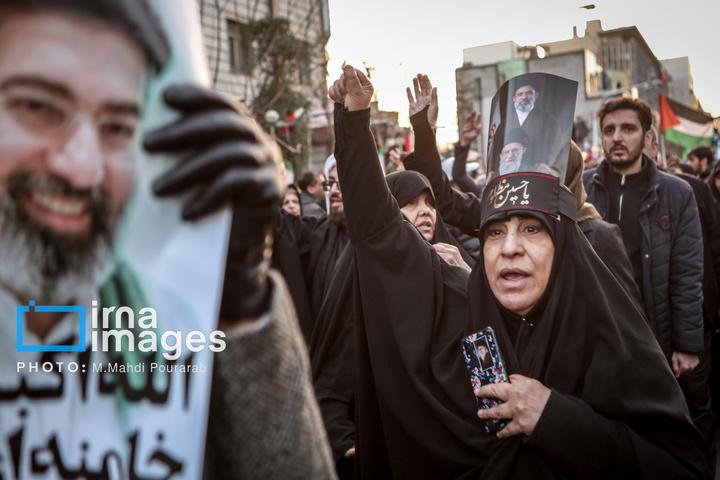 تشییع پیکر ۳۵ شهید در تهران