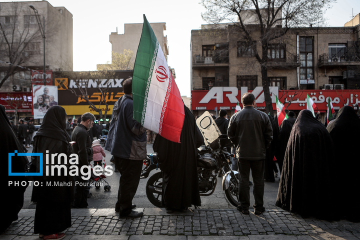 تشییع پیکر ۳۵ شهید در تهران