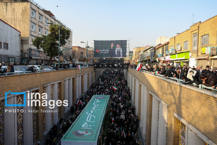 تشییع پیکر ۳۵ شهید در تهران