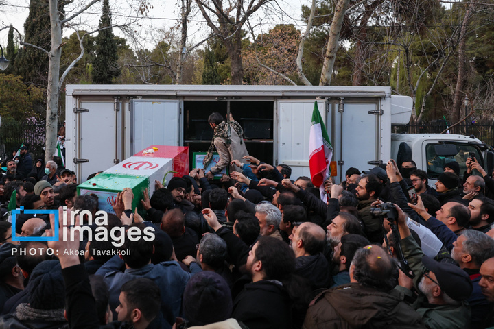 تشییع پیکر ۳۵ شهید در تهران