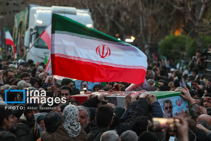 تشییع پیکر ۳۵ شهید در تهران