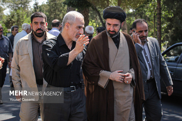 حضرت آیت الله سید مجتبی حسینی خامنه‌ای