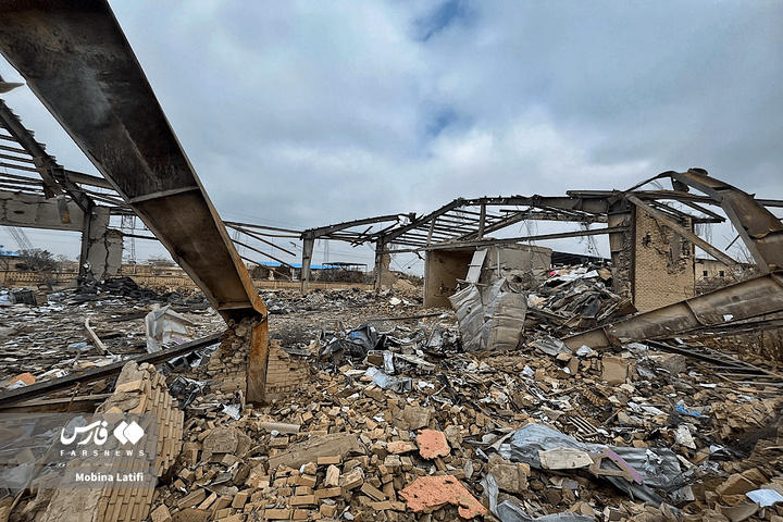 حمله موشکی به انبار ذخیره دارو و شیرخشک در همدان