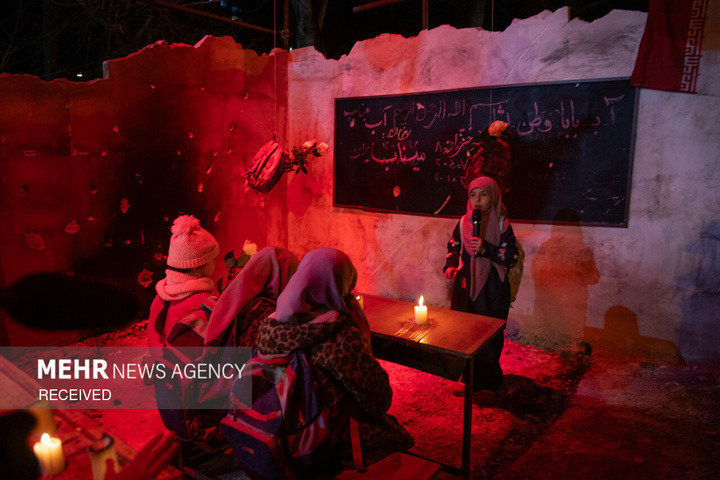 اعتراض دانش‌آموزان مقابل دفتر سازمان ملل در تهران