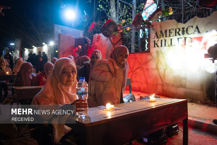 اعتراض دانش‌آموزان مقابل دفتر سازمان ملل در تهران