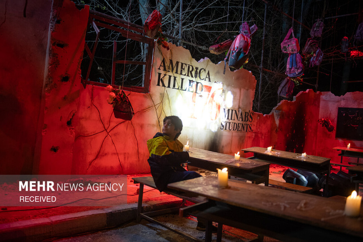 اعتراض دانش‌آموزان مقابل دفتر سازمان ملل در تهران