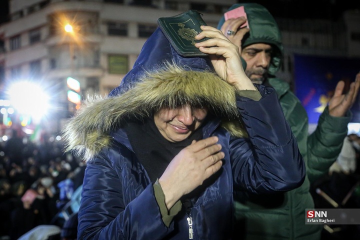 مراسم احیاء شب بیست و سوم ماه رمضان در میدان انقلاب اسلامی تهران