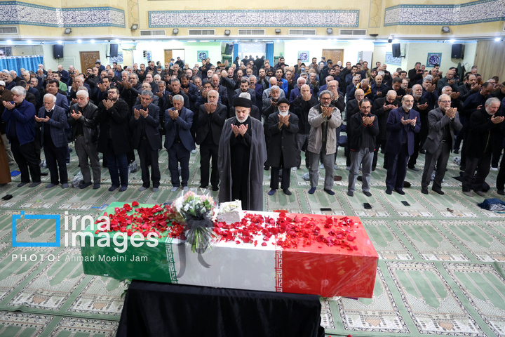 وداع با پیکر شهید «علی شمخانی» نماینده رهبری و دبیر شورای دفاع