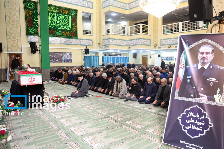 وداع با پیکر شهید «علی شمخانی» نماینده رهبری و دبیر شورای دفاع