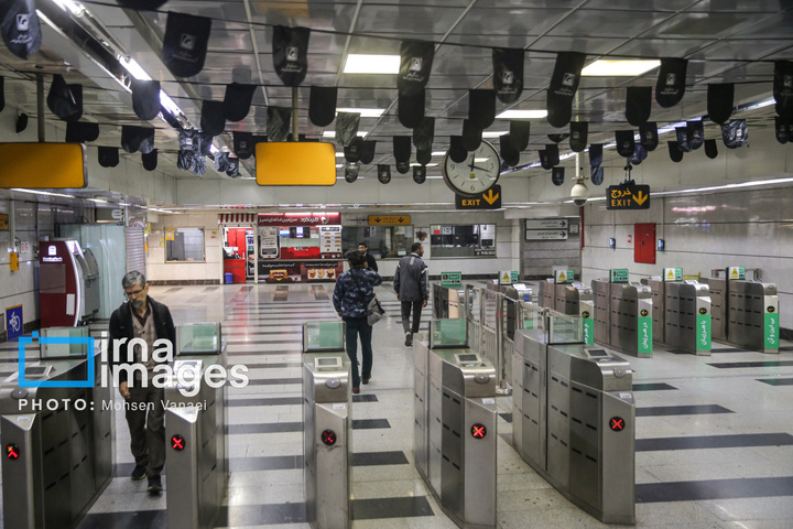 قلب تهران زیر بمباران هم می‌تپد