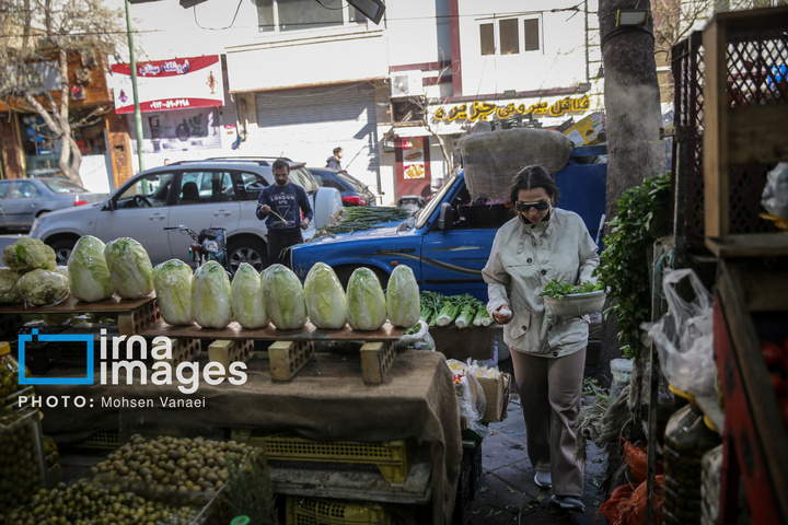 قلب تهران زیر بمباران هم می‌تپد