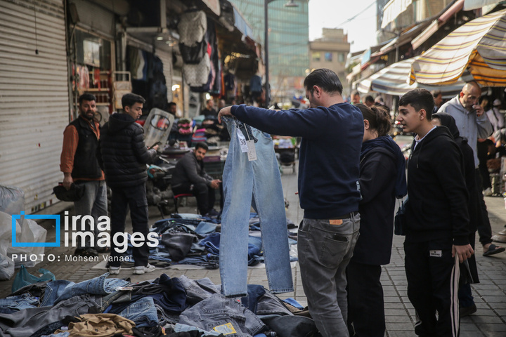 قلب تهران زیر بمباران هم می‌تپد