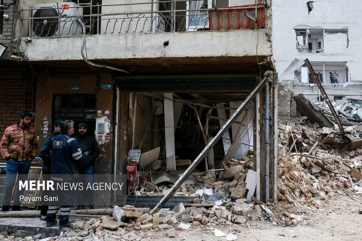 آثار تجاوز به مناطق مسکونی تهران