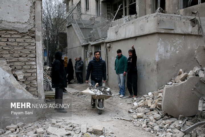 آثار تجاوز به مناطق مسکونی تهران