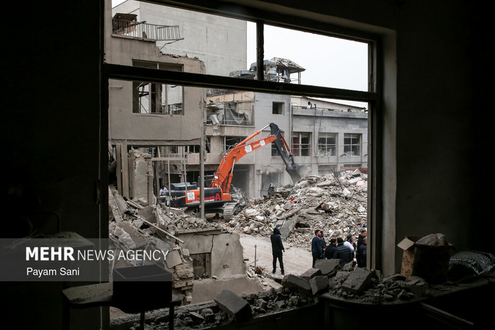 آثار تجاوز به مناطق مسکونی تهران