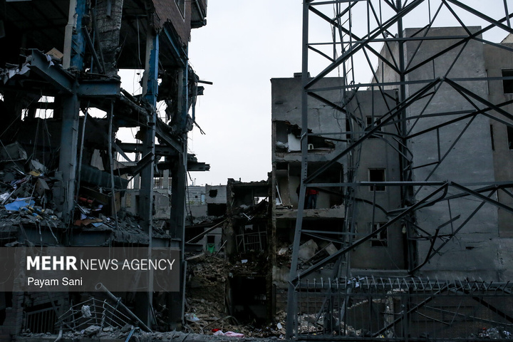 آثار تجاوز به مناطق مسکونی تهران