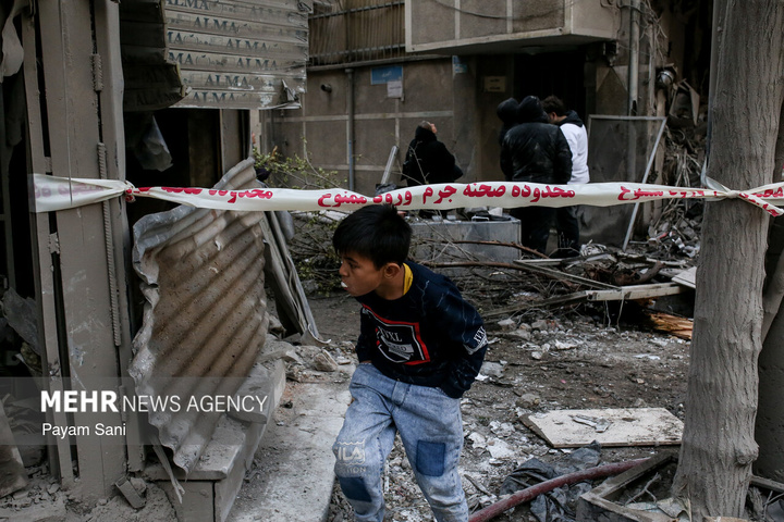 آثار تجاوز به مناطق مسکونی تهران
