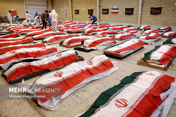 ورود پیکر شهدای ناو دنا به معراج شهدا بهشت زهرا (سلام‌الله‌علیها)