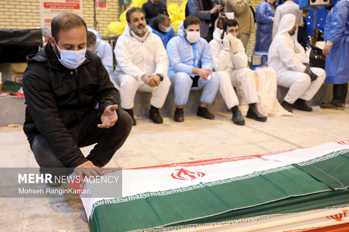 ورود پیکر شهدای ناو دنا به معراج شهدا بهشت زهرا