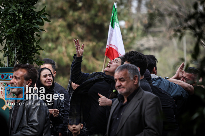 تدفین پیکر شهدای حملات آمریکا و رژیم صهیونیستی در بهشت زهرا (س)