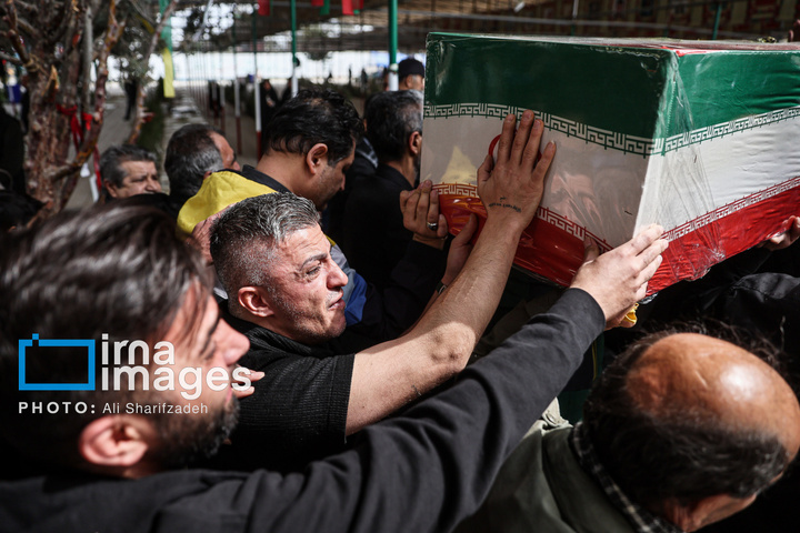 تدفین پیکر شهدای حملات آمریکا و رژیم صهیونیستی در بهشت زهرا (س)