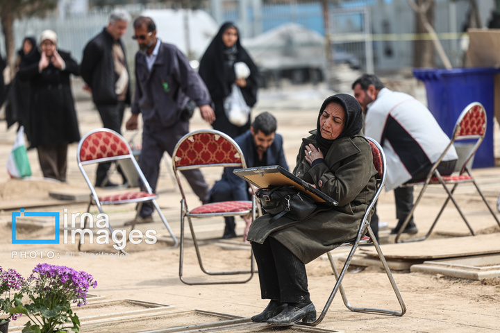 تدفین پیکر شهدای حملات آمریکا و رژیم صهیونیستی در بهشت زهرا (س)