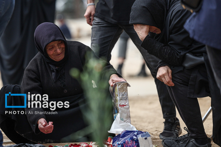 تدفین پیکر شهدای حملات آمریکا و رژیم صهیونیستی در بهشت زهرا (س)