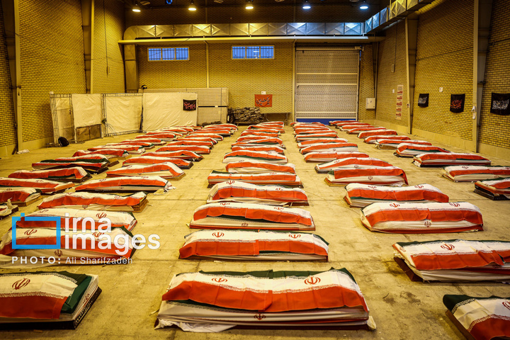 تدفین پیکر شهدای حملات آمریکا و رژیم صهیونیستی در بهشت زهرا (س)