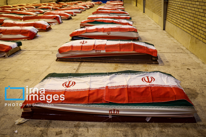 تدفین پیکر شهدای حملات آمریکا و رژیم صهیونیستی در بهشت زهرا (س)