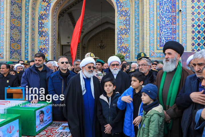 تشییع پیکر شهدای حمله به بیت رهبری در مشهد