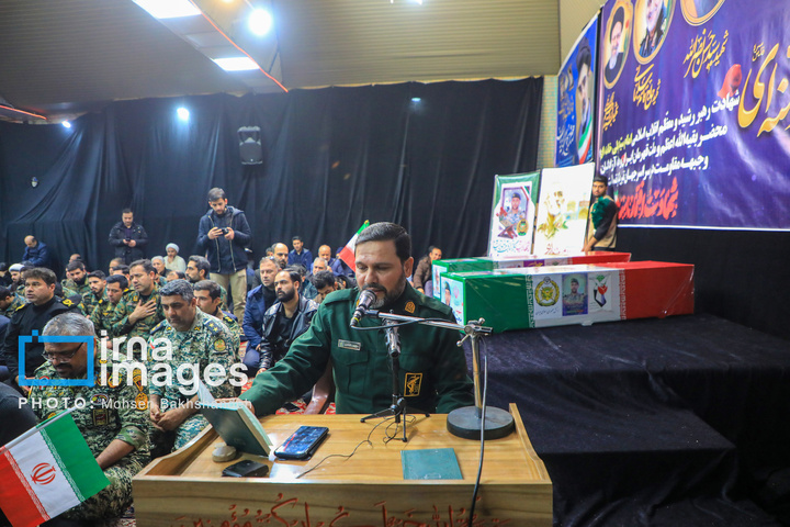 تشییع پیکر شهدای حمله به بیت رهبری در مشهد