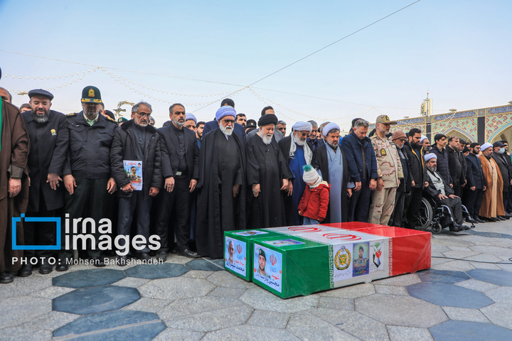 تشییع پیکر شهدای حمله به بیت رهبری در مشهد