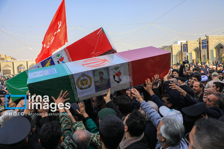 تشییع پیکر شهدای حمله به بیت رهبری در مشهد