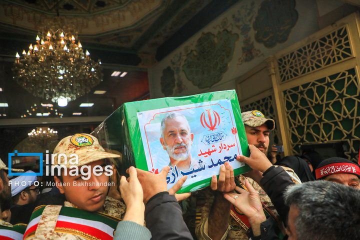 تشییع پیکر شهدای حمله به بیت رهبری در مشهد