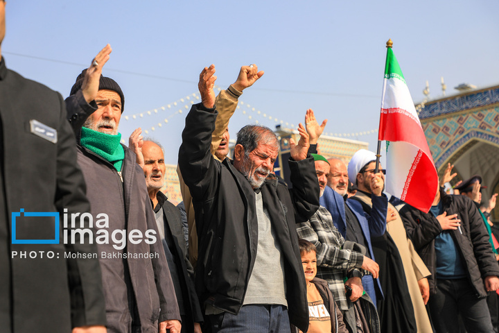 تشییع پیکر شهدای حمله به بیت رهبری در مشهد