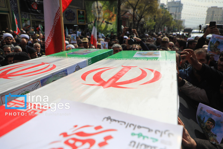 تشییع پیکر شهدای حمله به بیت رهبری در مشهد