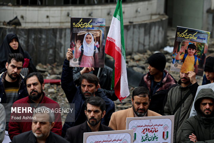 تجمع فرهنگیان و دانش‌آموزان در محکومیت جنایات آمریکایی صهیونیستی