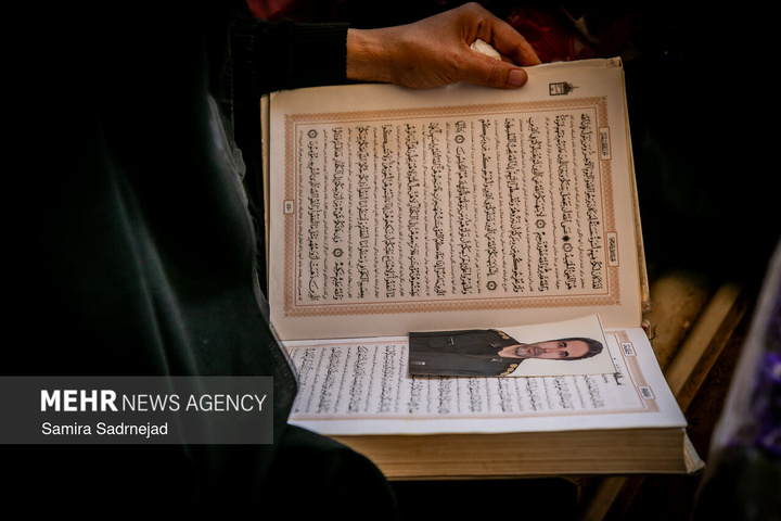 قطعه ۴۲ بهشت زهرا مراسم وداع با پیکر شهدا